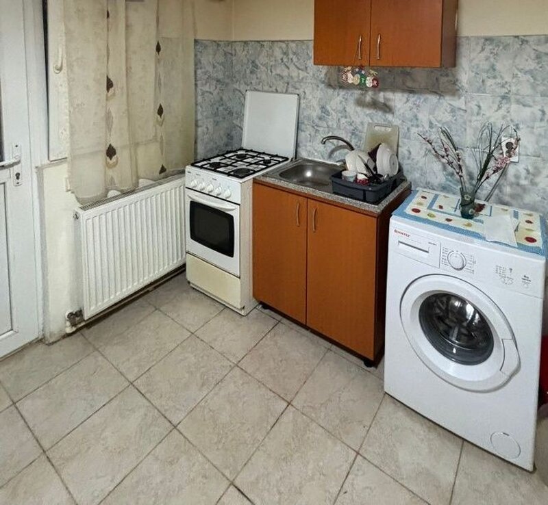 Colentina, Andronache, str. Marcu Zamfir, curte, utilitati incluse