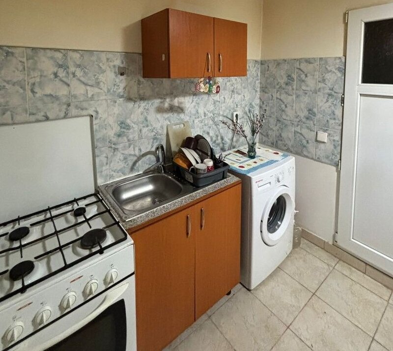 Colentina, Andronache, str. Marcu Zamfir, curte, utilitati incluse