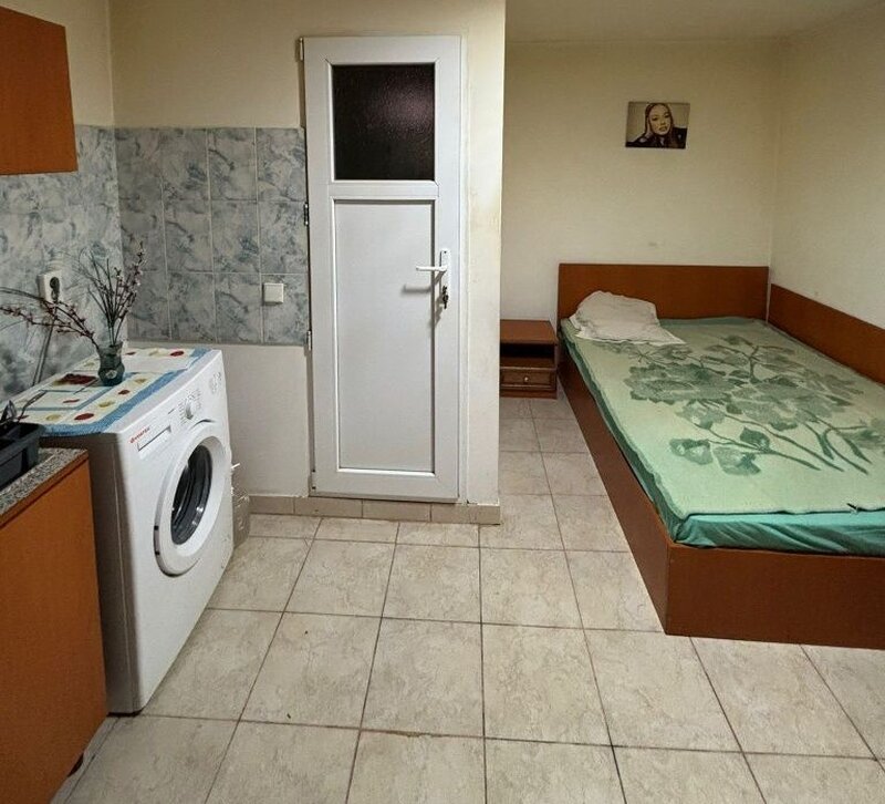 Colentina, Andronache, str. Marcu Zamfir, curte, utilitati incluse